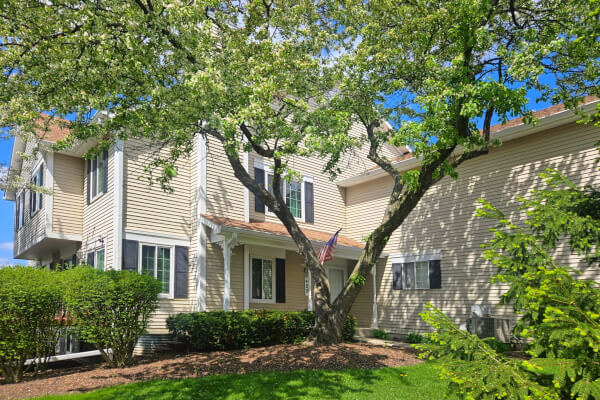 Inherited Townhome in Kane Co sold as-is by IL Probate Realtor Bobby Vasilev