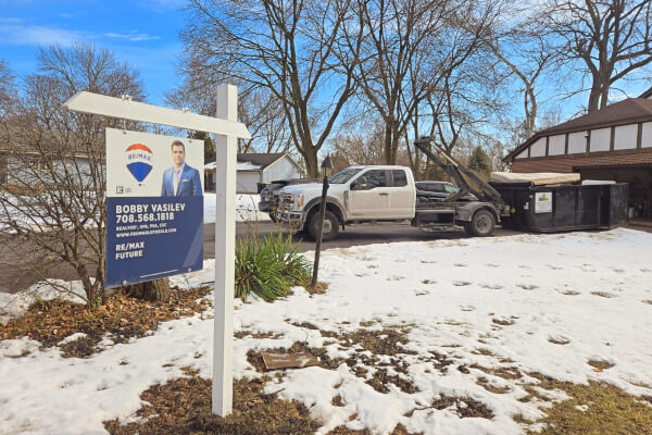 Wood Dale Illinois home under contract after seven days on the market